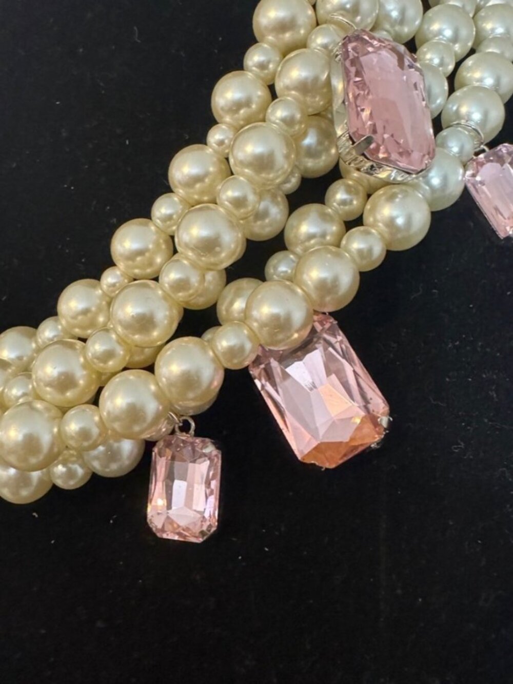 5 Strand Off White Pearl Statement Necklace Pink Crystal Accents NWT - Picture 4 of 6